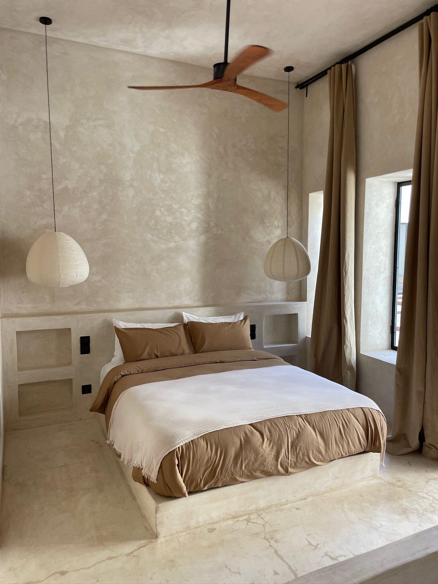 Beige 2